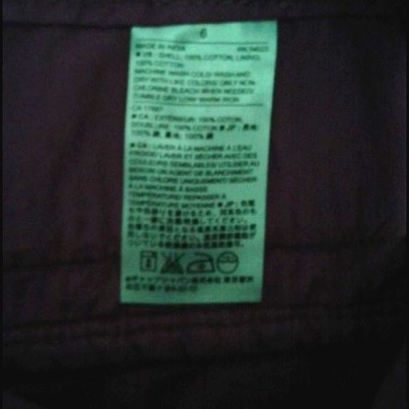 Banana Republic Boho Romantic Magenta Eyelet Dressy Shorts - Picture 7 of 7